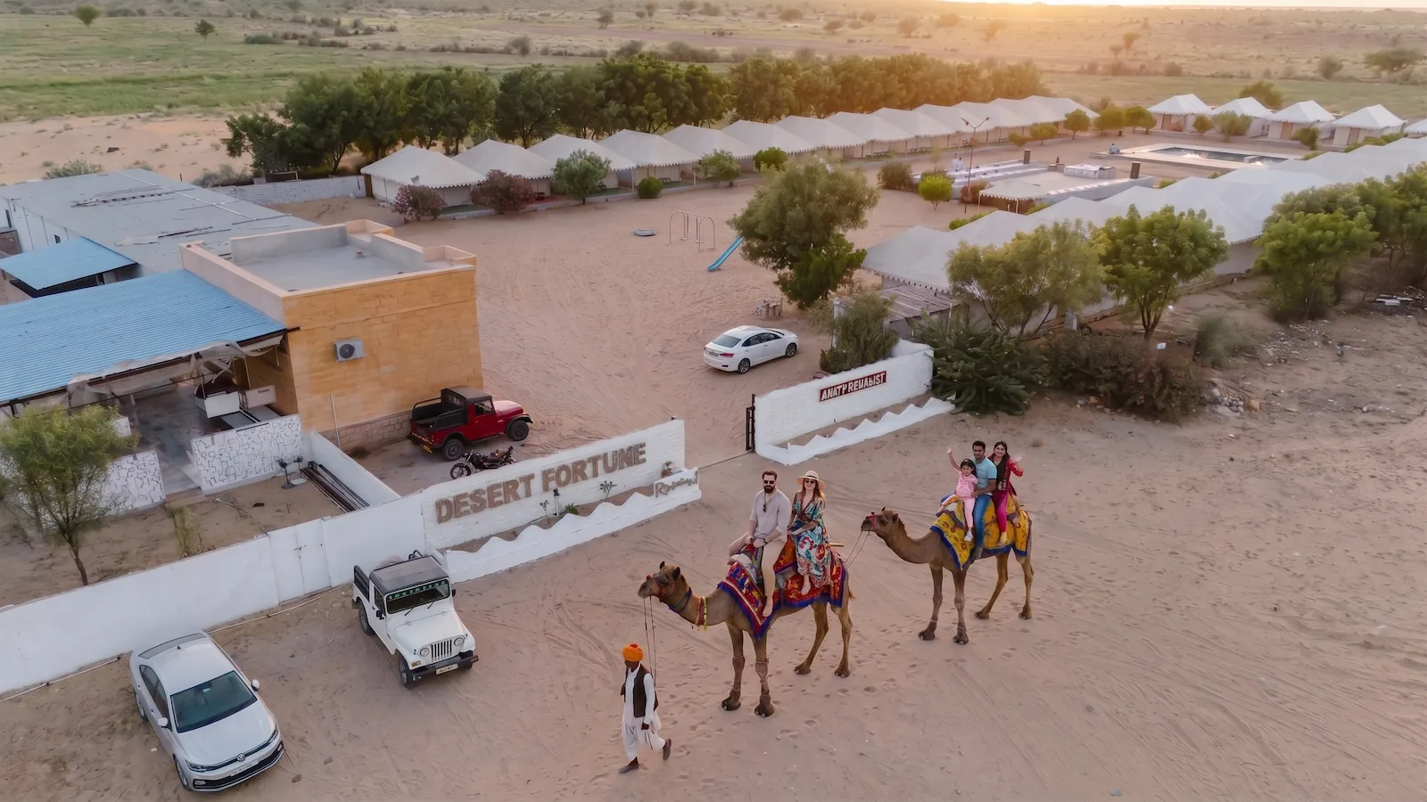 Early morning sunrise safari over Sam Sand Dunes
