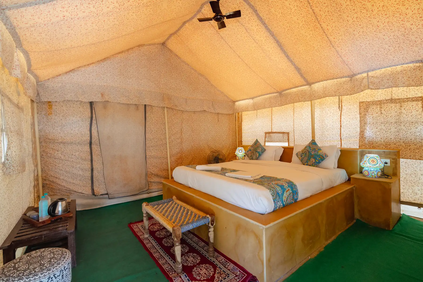 Deluxe Bed